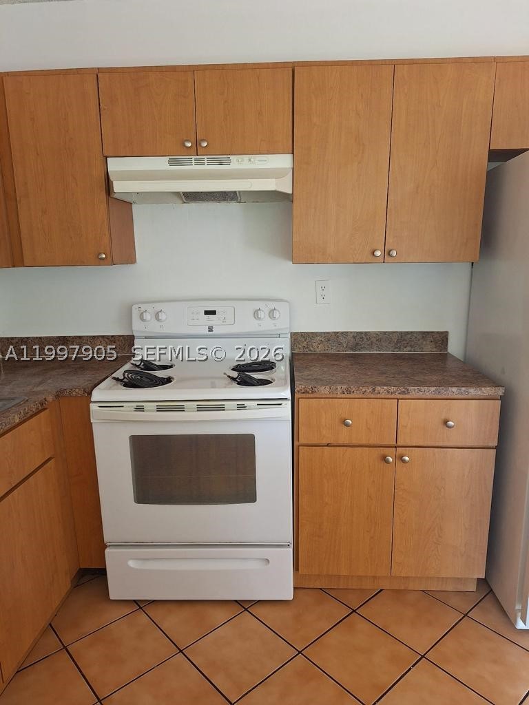 A11997905 Property Photo 18