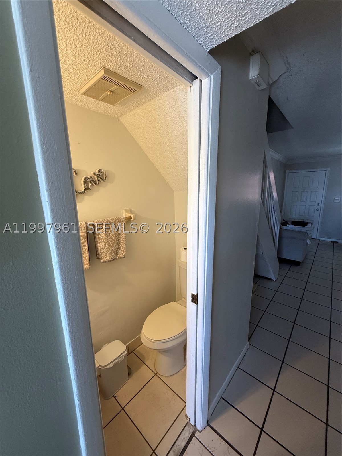 1298 W 51st Pl D-29 Property Photo 9