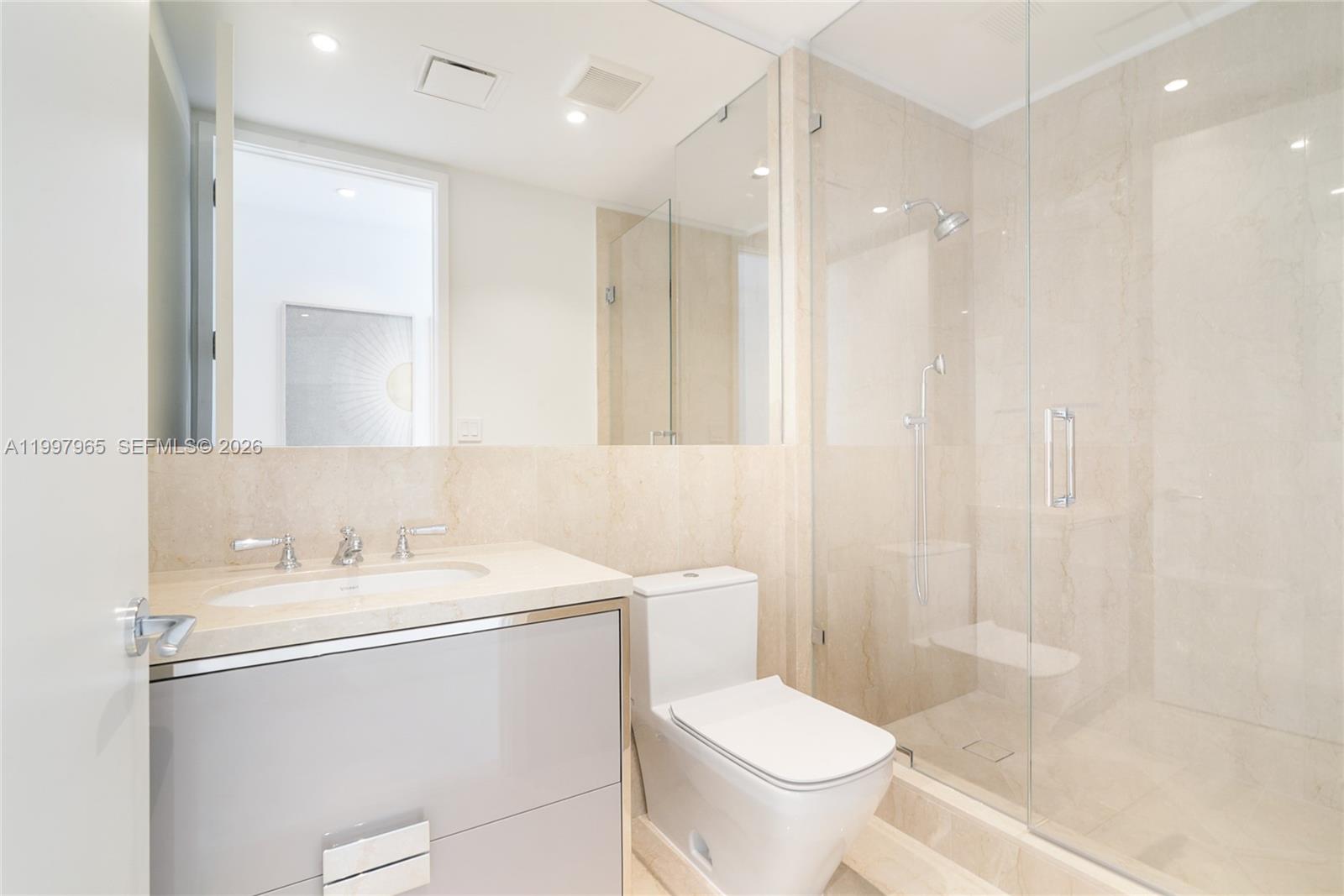 15701 Collins Ave 2302 Property Photo 15