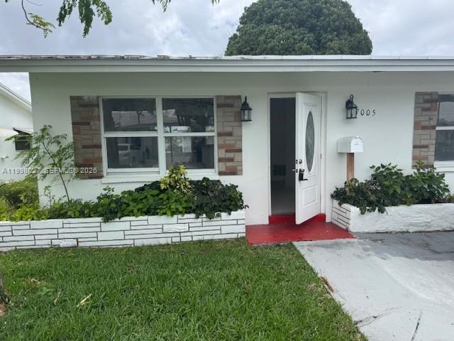 7005 Nw 66th Ter Property Photo 2
