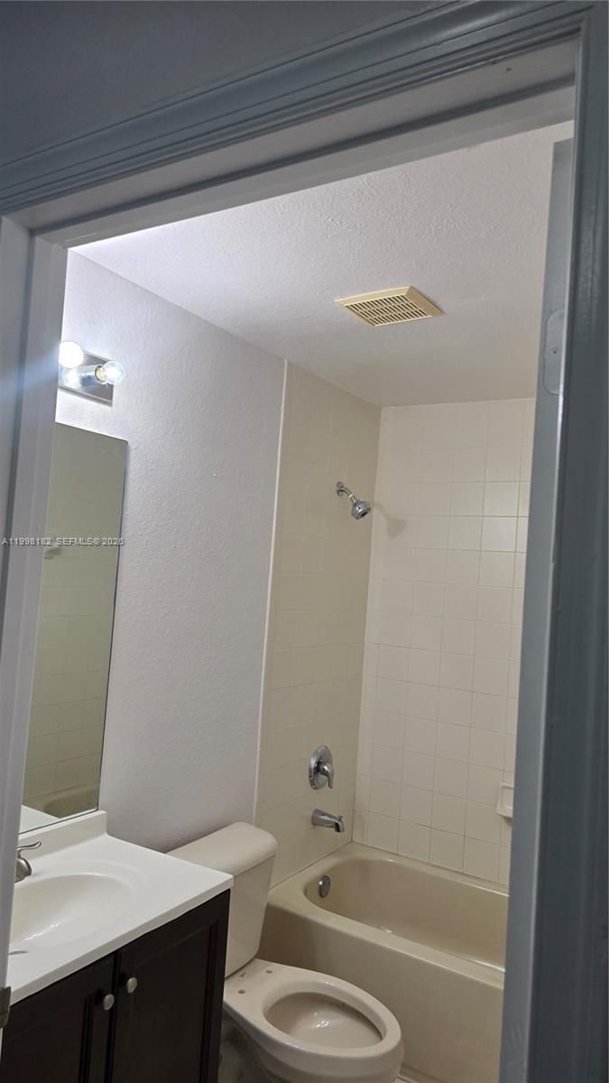 2755 Se 15th Rd 101 Property Photo 17