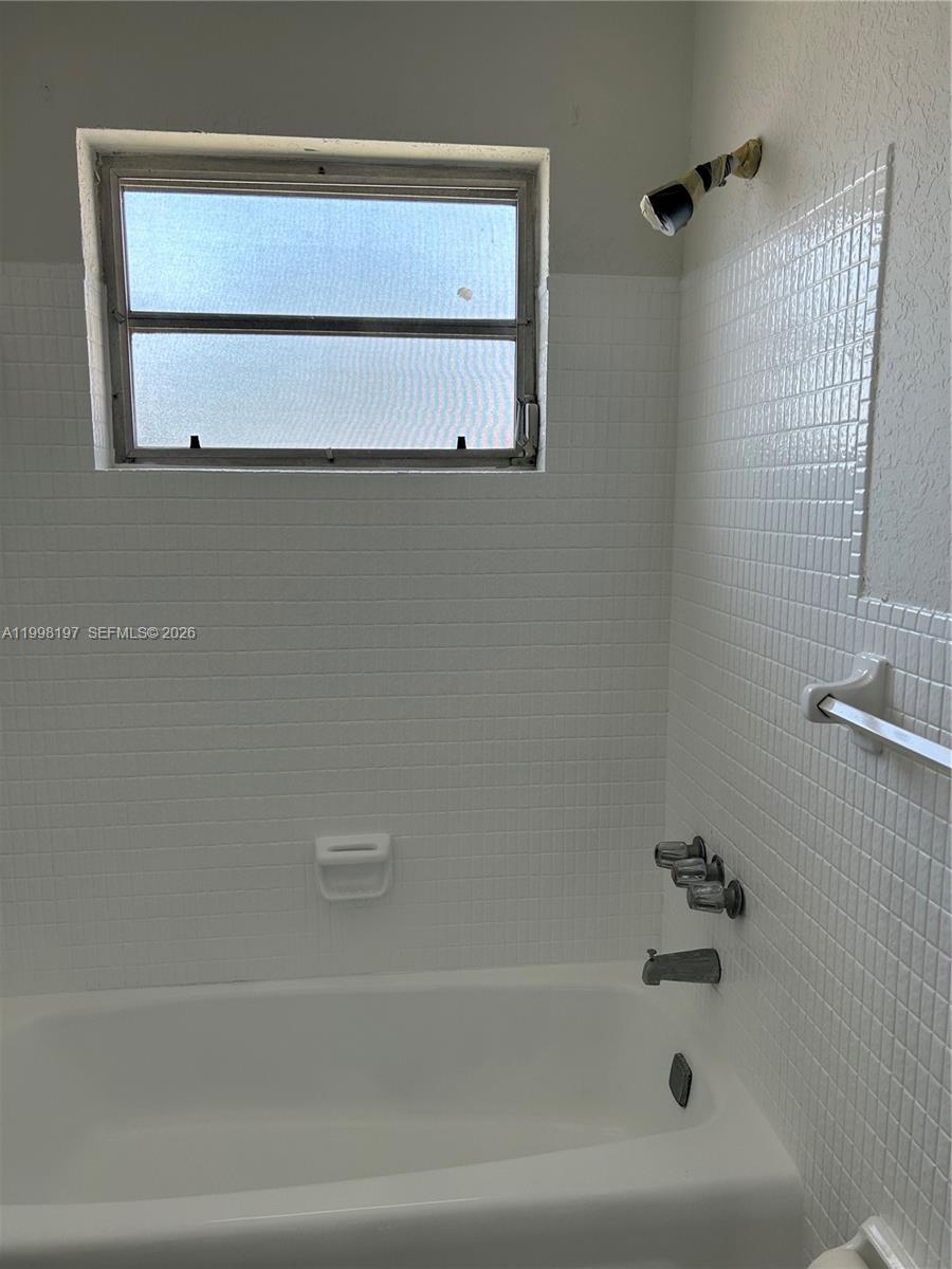2225 Polk St 6b Property Photo 27