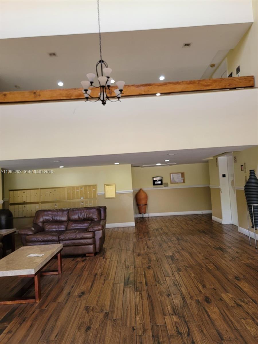 220 Lakeview Dr 301 Property Photo 3