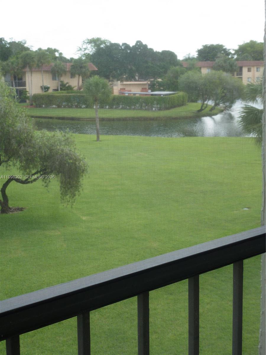 220 Lakeview Dr 301 Property Photo 12