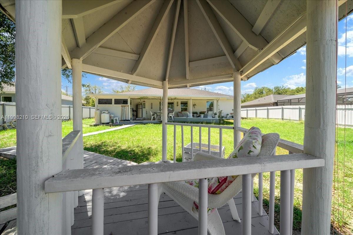 13789 102nd Pl Property Photo 32