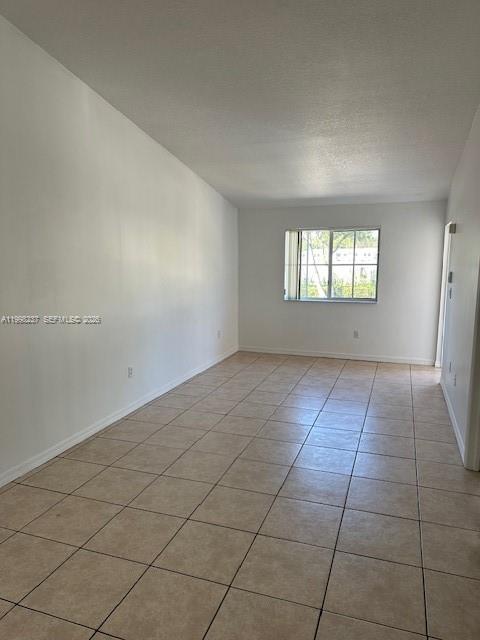 1240 Se 28th Ct 102 Property Photo 4