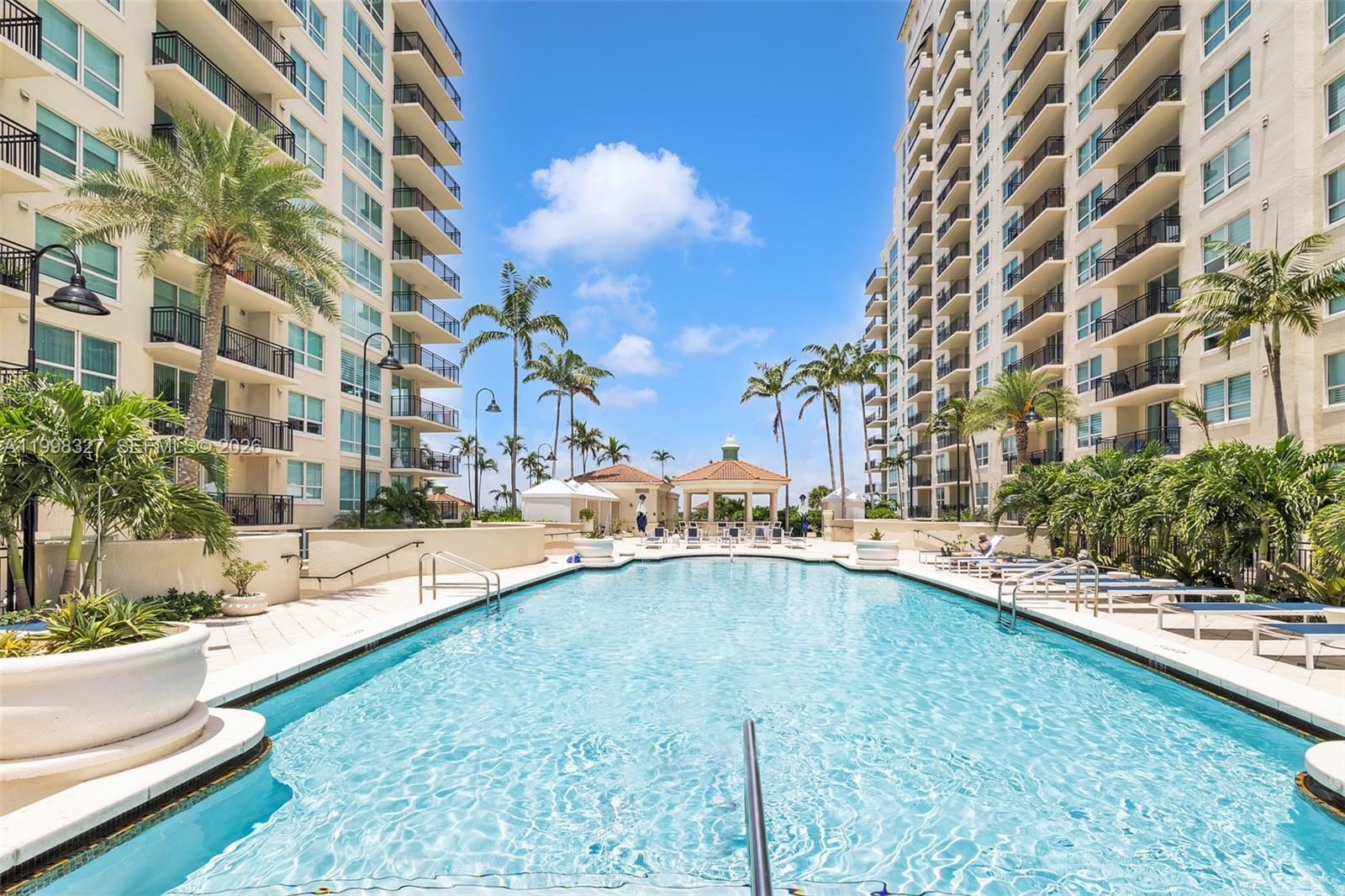 610 W Las Olas Blvd 1121N Property Photo 1