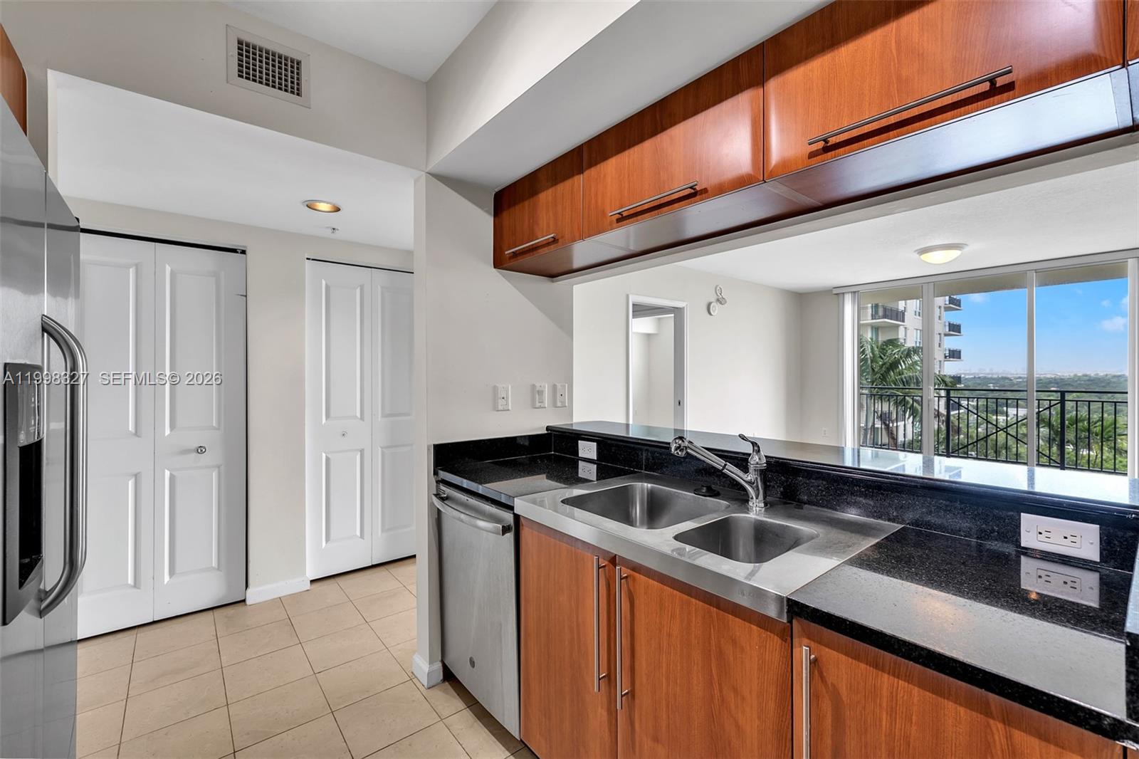 610 W Las Olas Blvd 1121n Property Photo 5