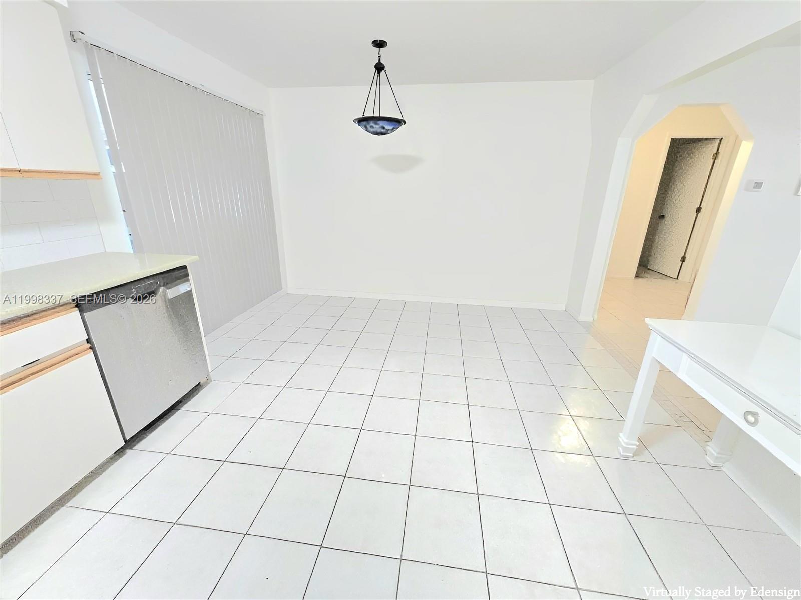 712 Se 8th St Property Photo 9