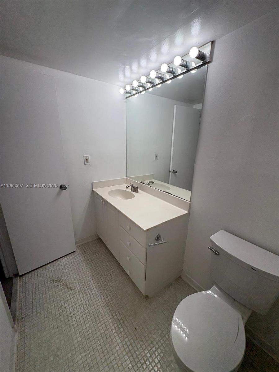 19390 Collins Ave 1623 Property Photo 18