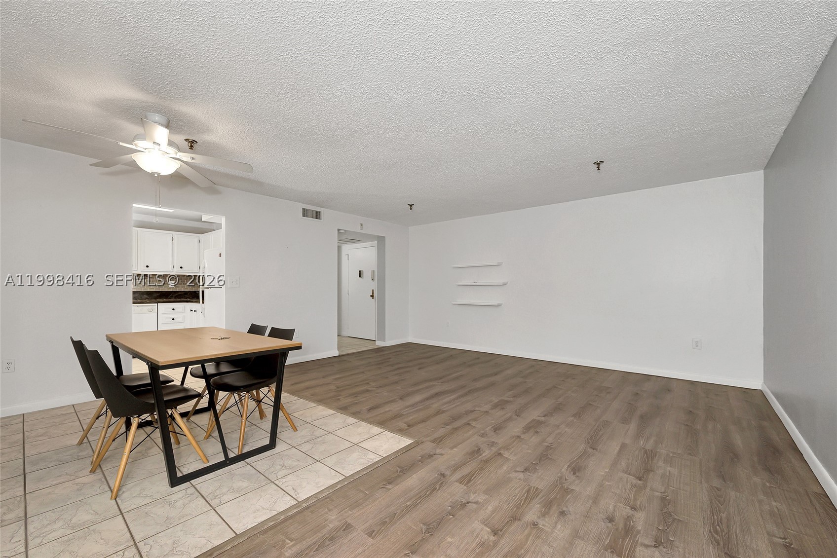 671 Ne 195th St 114e Property Photo 5