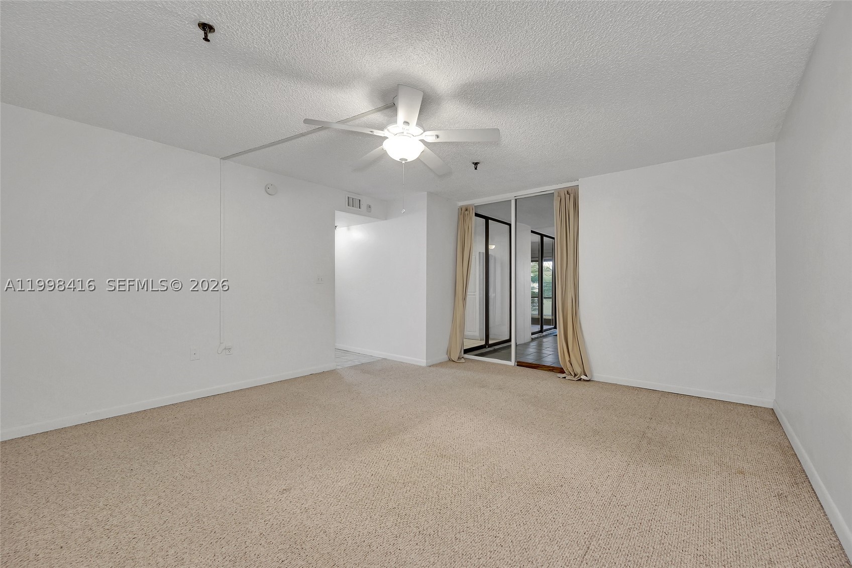 671 Ne 195th St 114e Property Photo 8