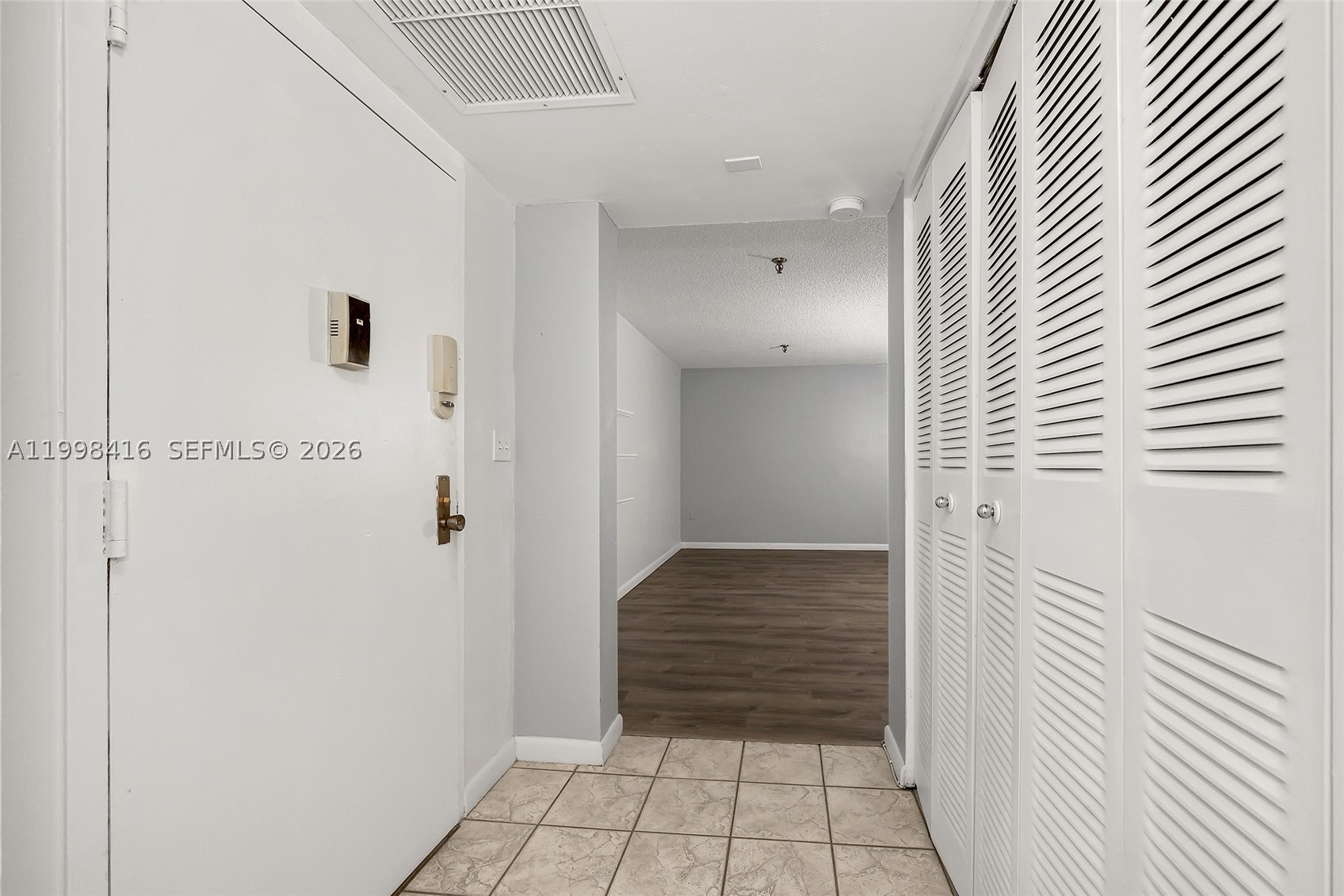 671 Ne 195th St 114e Property Photo 11