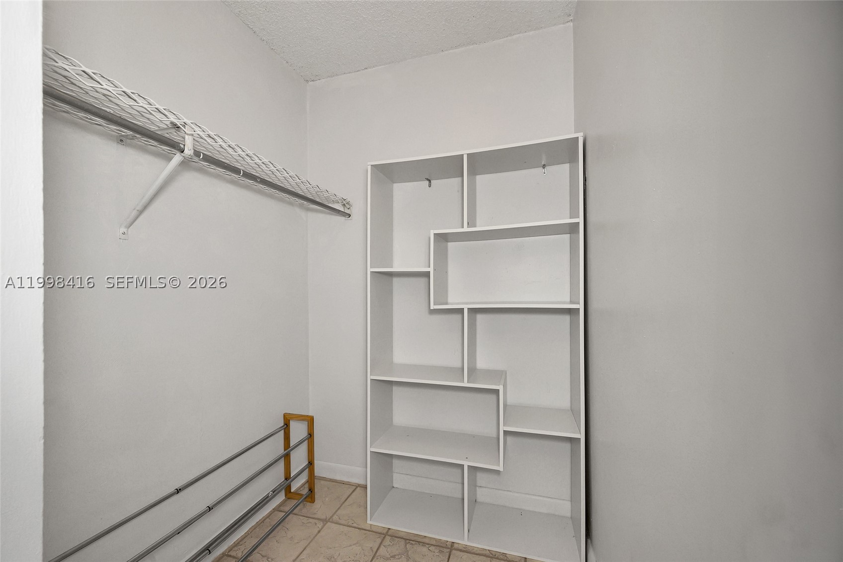 671 Ne 195th St 114e Property Photo 16