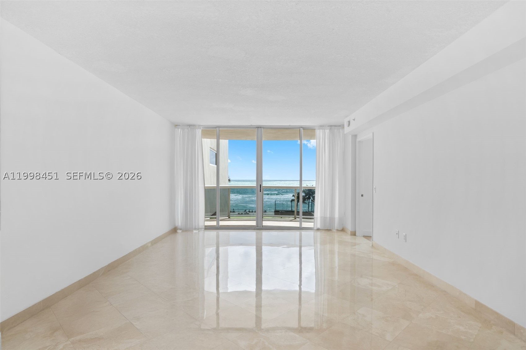 17555 Collins Ave 406 Property Photo 4