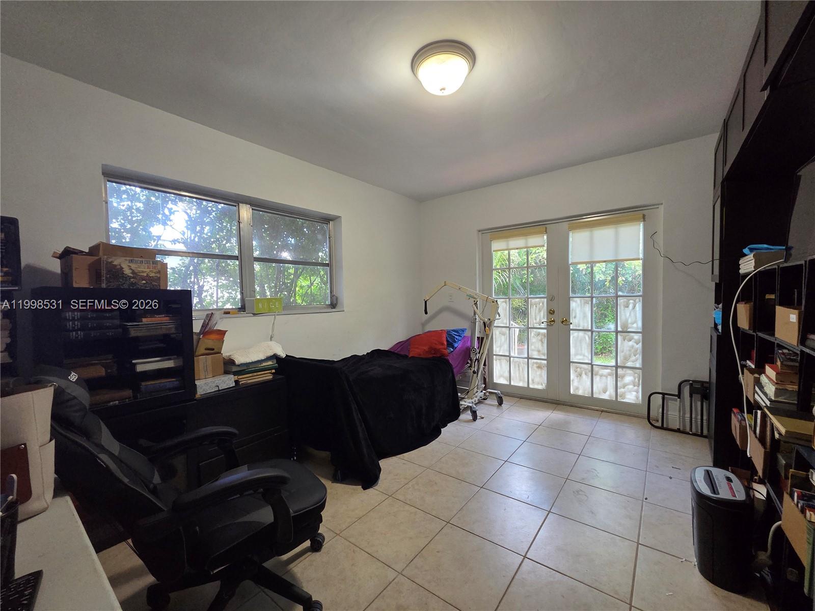 345 Malaga Ave Property Photo 49