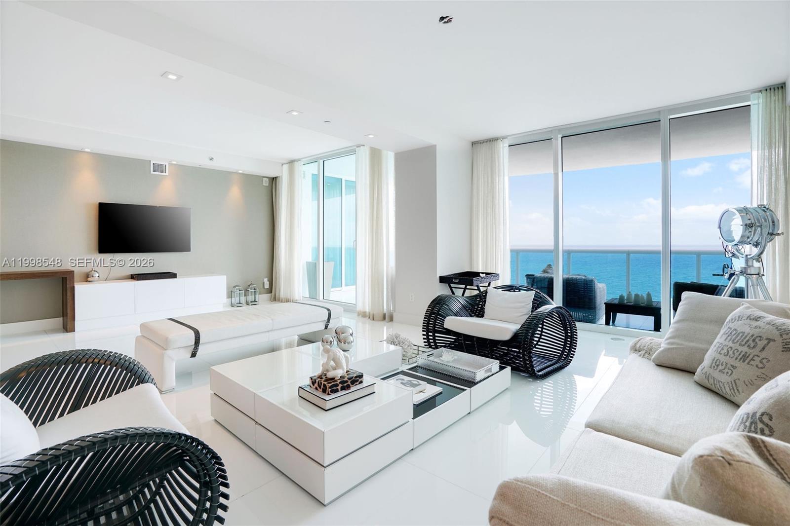 2711 S Ocean Dr 2803 Property Photo 8