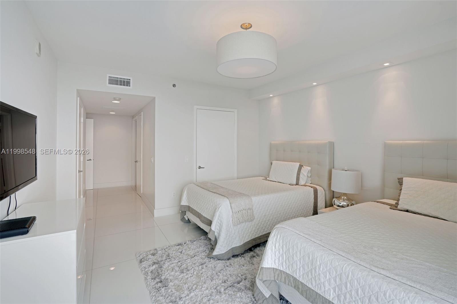2711 S Ocean Dr 2803 Property Photo 31