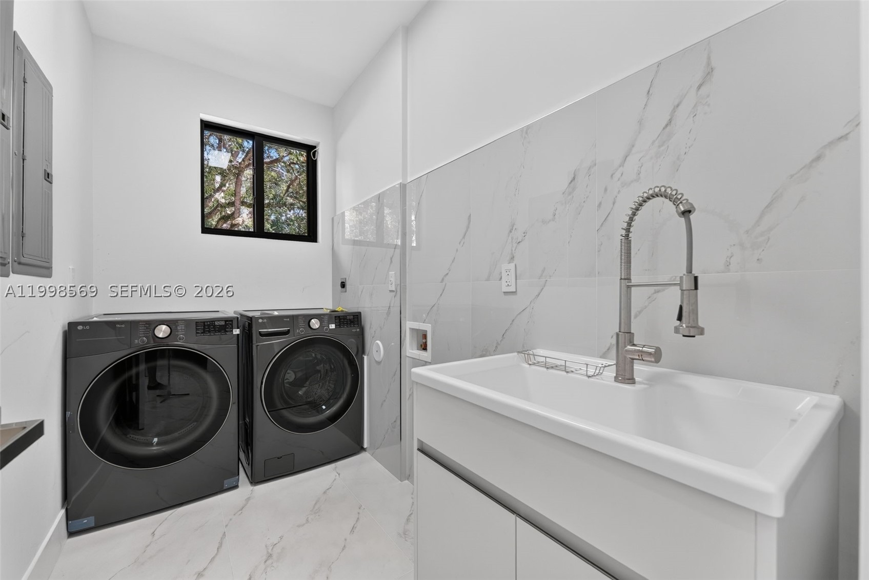 9833 N Miami Ave Property Photo 12
