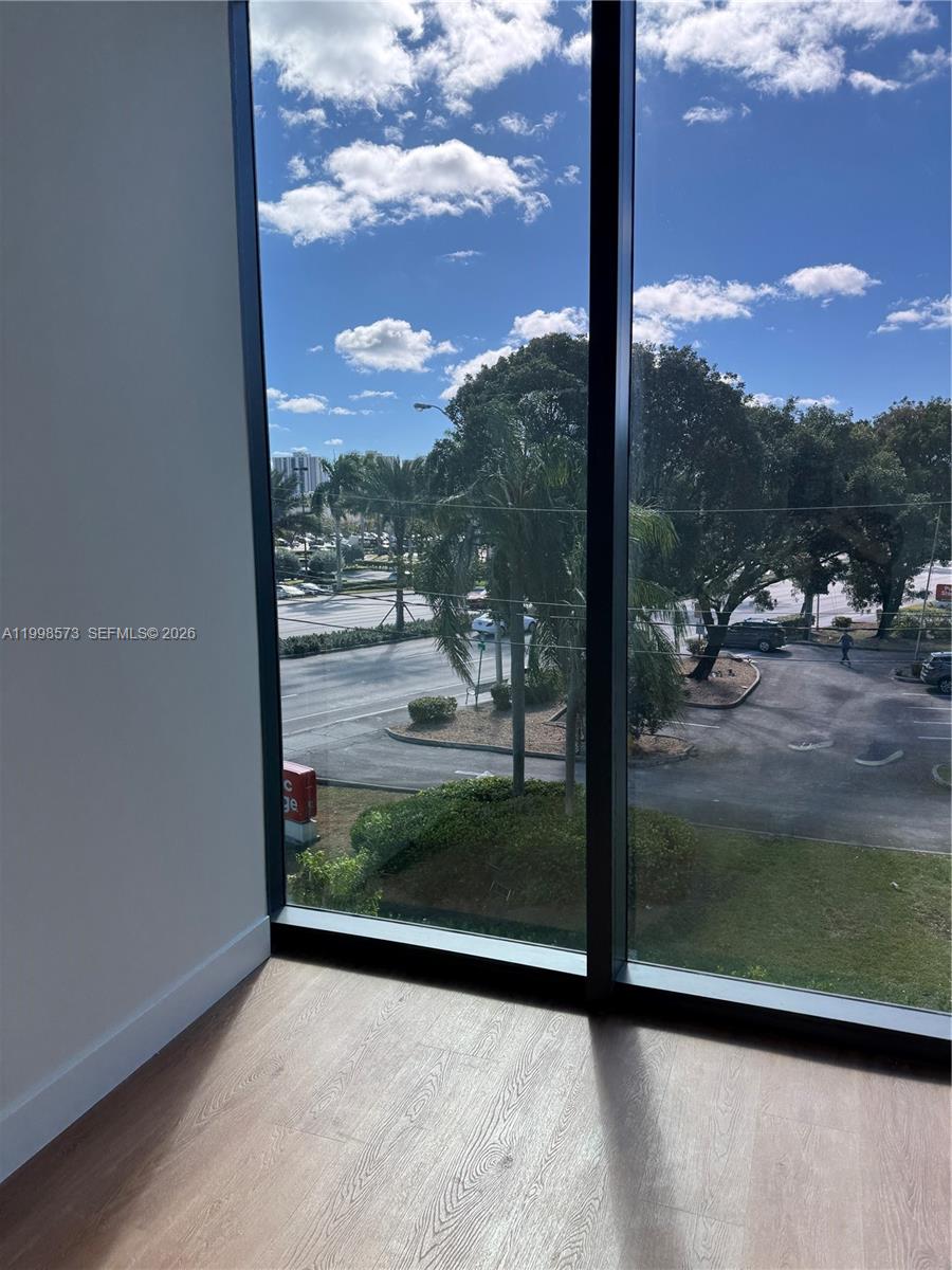 21290 Biscayne Blvd 208 Property Photo 2