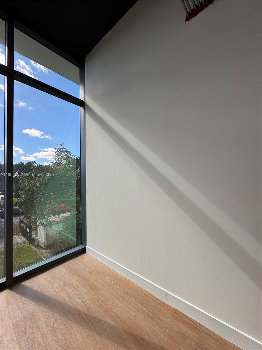 21290 Biscayne Blvd 408 Property Photo 6