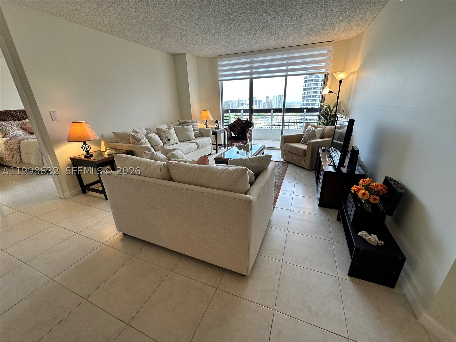 3530 Mystic Pointe Dr 2607 Property Photo 6