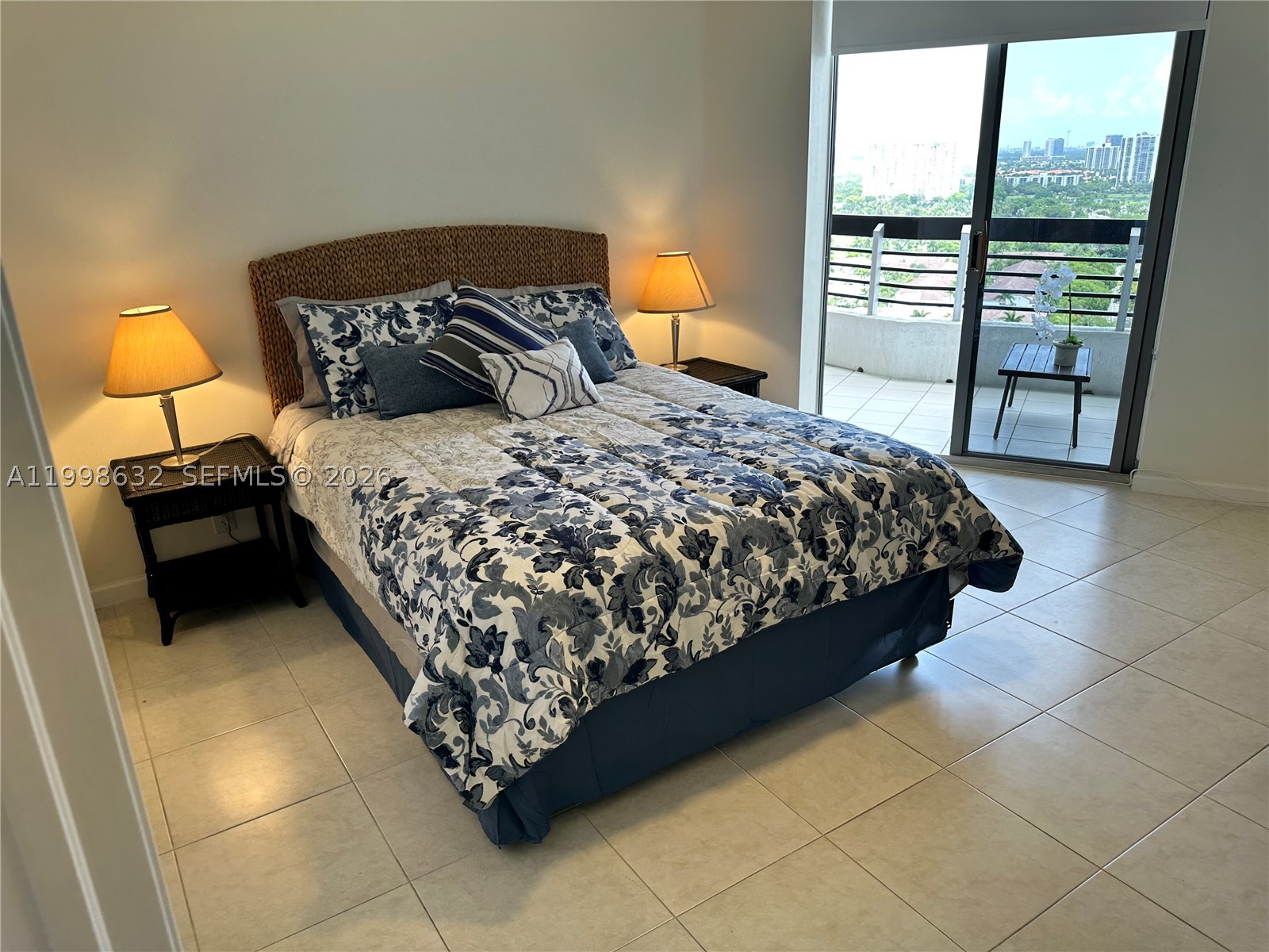 3530 Mystic Pointe Dr 2607 Property Photo 14