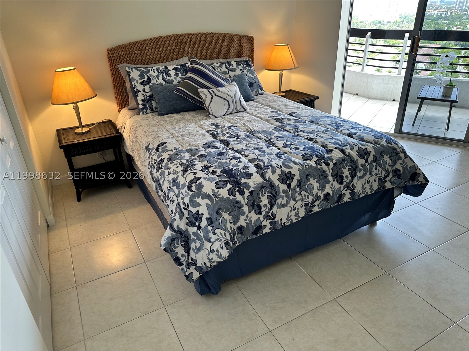 3530 Mystic Pointe Dr 2607 Property Photo 15