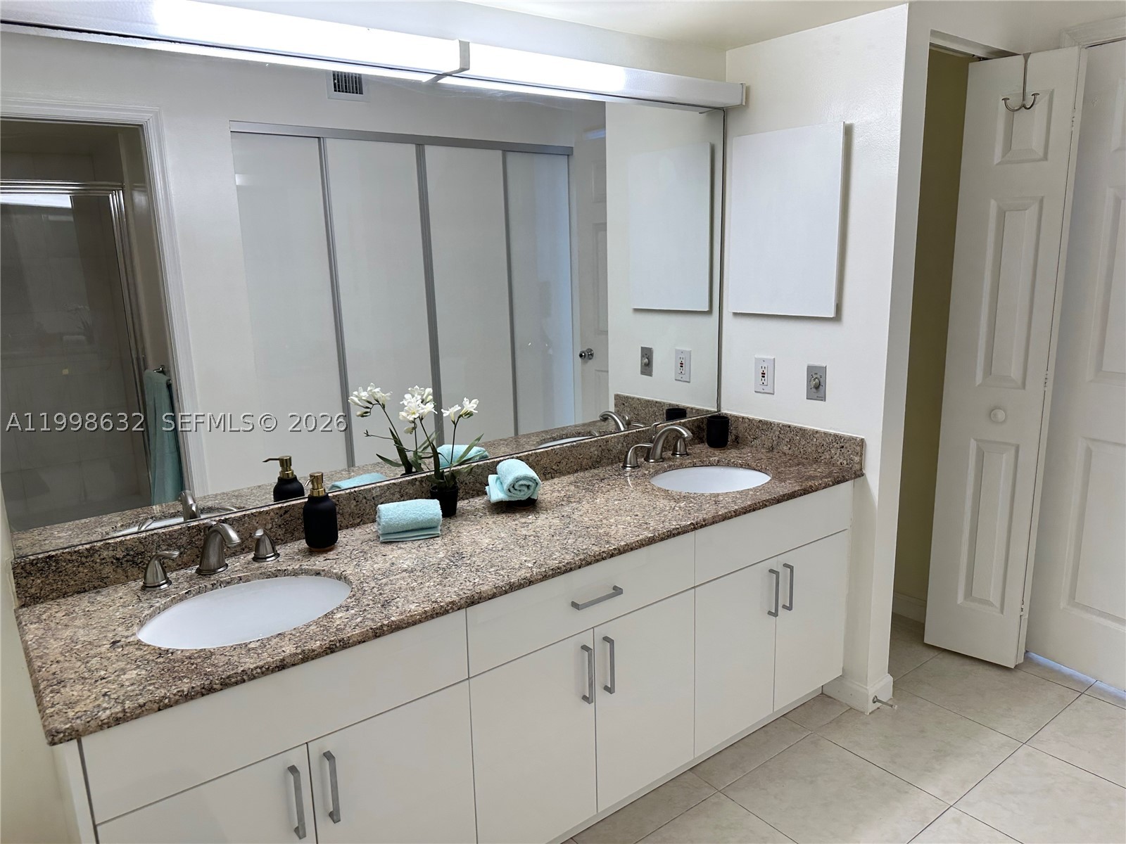 3530 Mystic Pointe Dr 2607 Property Photo 17