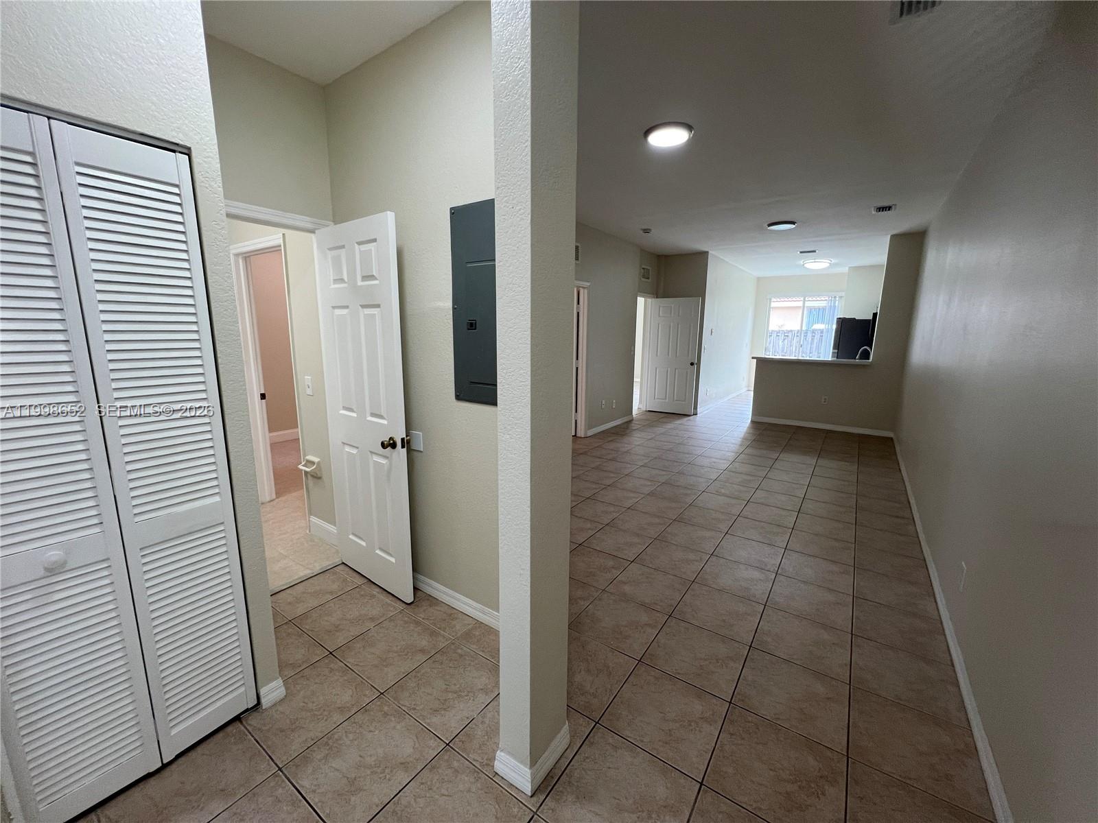 85 Sw 16 Av . Property Photo 7