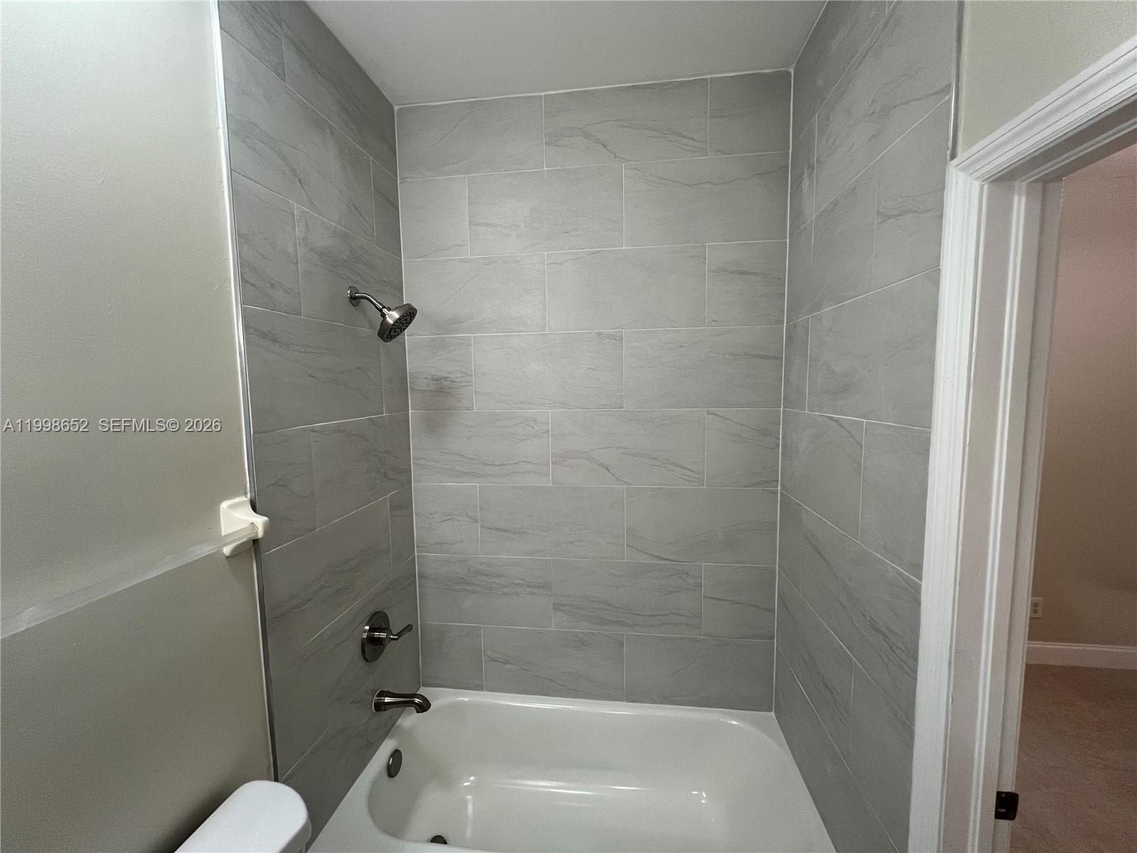 85 Sw 16 Av . Property Photo 40