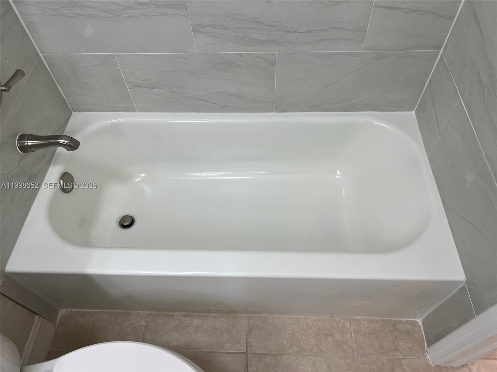 85 Sw 16 Av . Property Photo 41