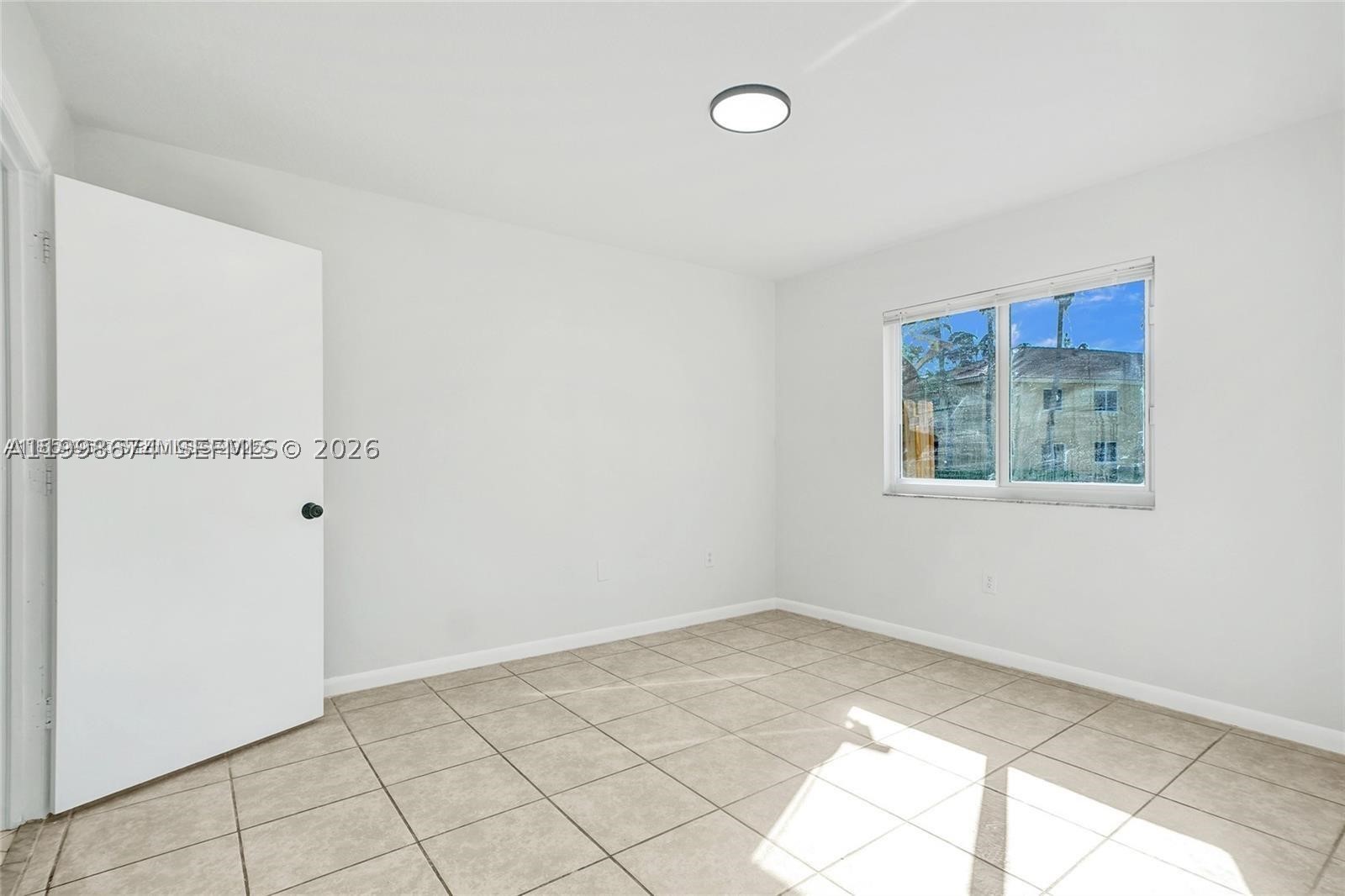 3398 Ne 9th Dr 104 Property Photo 12