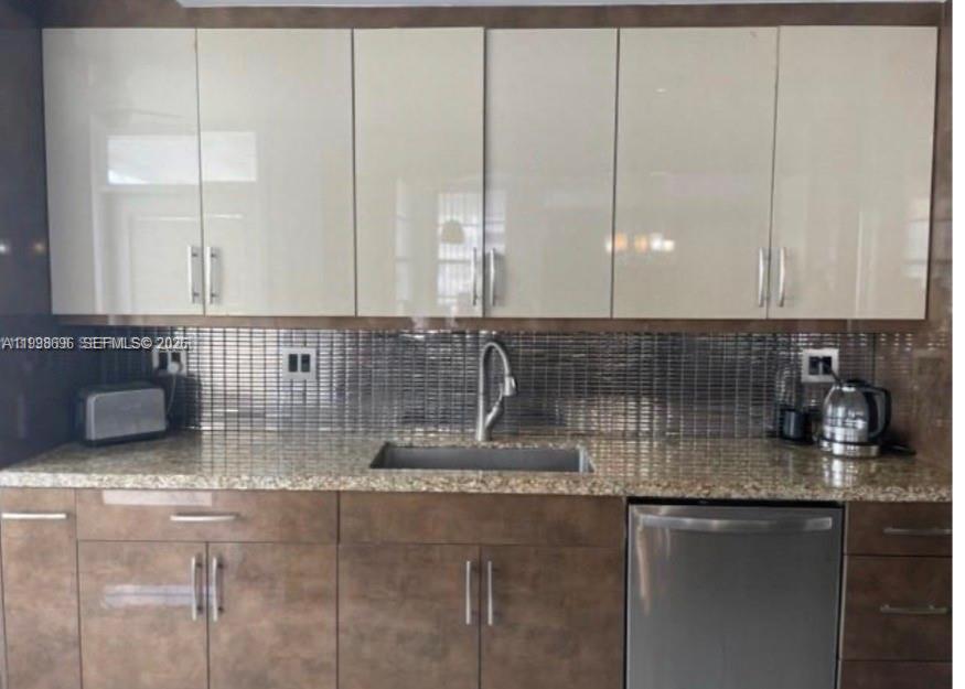 18041 Biscayne Blvd 1104 Property Photo 3