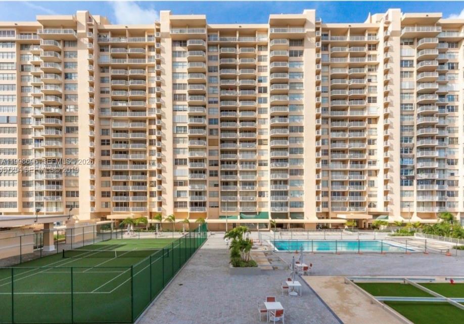 18041 Biscayne Blvd 1104 Property Photo 8