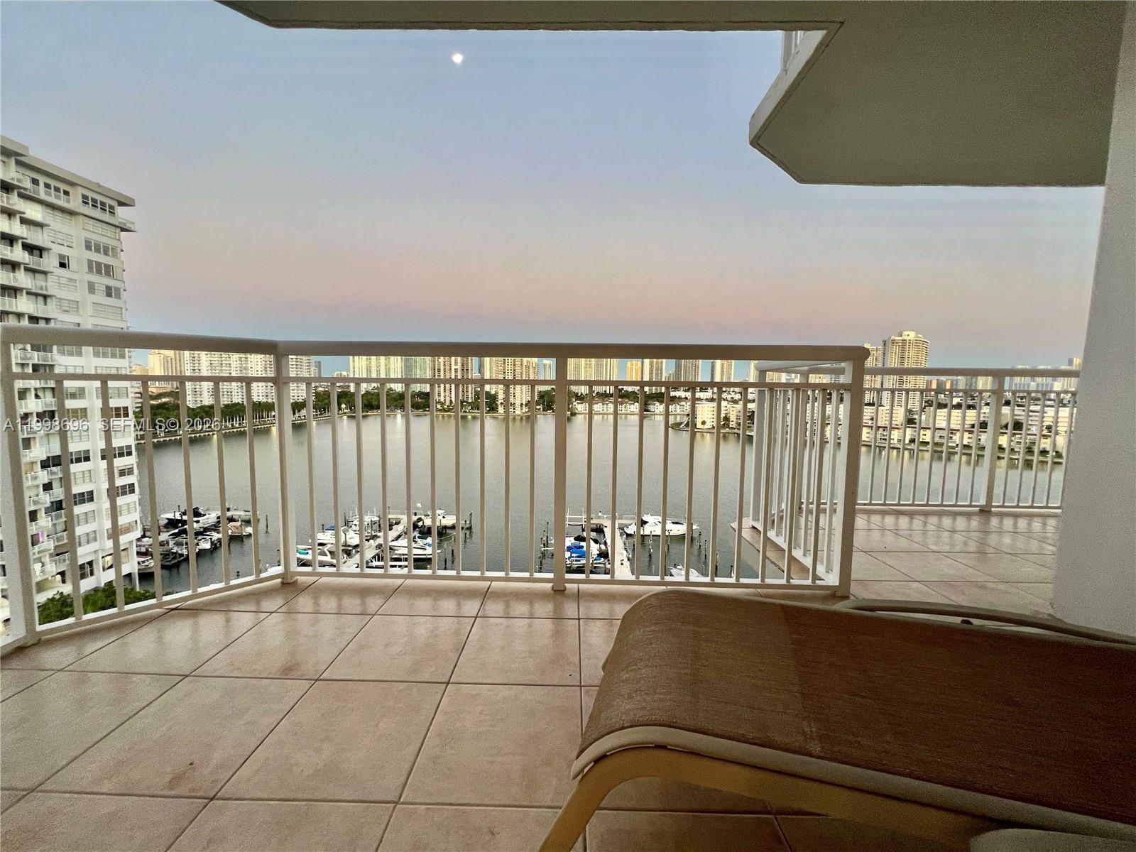 18041 Biscayne Blvd 1104 Property Photo 10