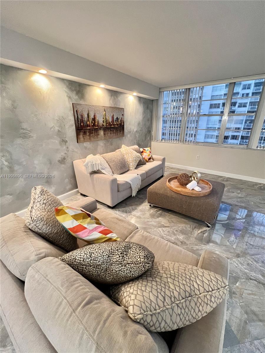 18041 Biscayne Blvd 1104 Property Photo 13