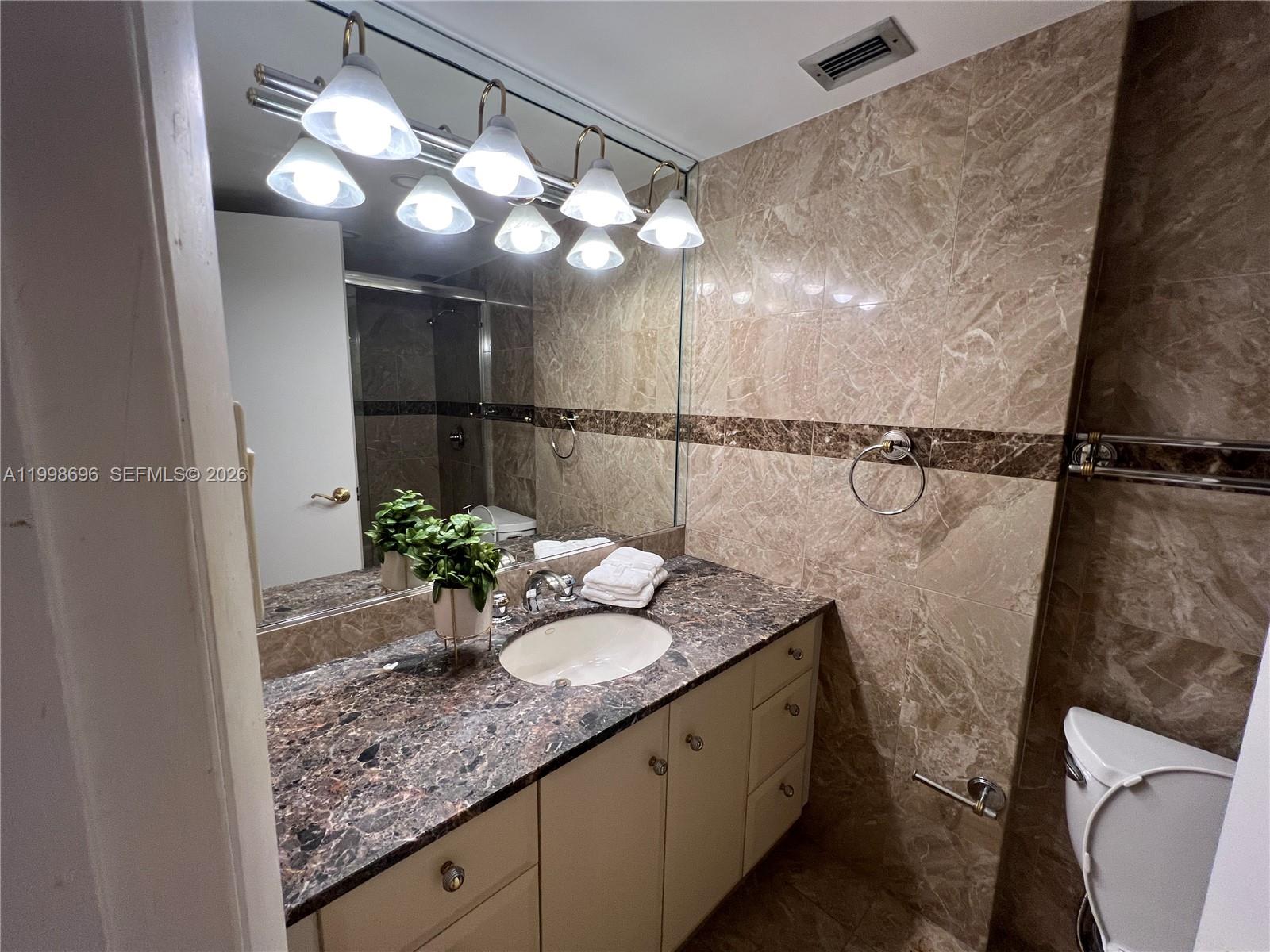 18041 Biscayne Blvd 1104 Property Photo 20