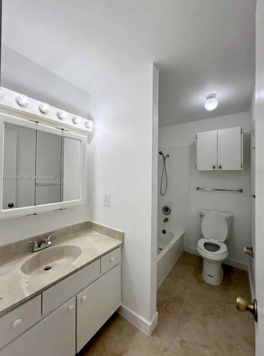 8719 Nw 39th St 8719 Property Photo 11