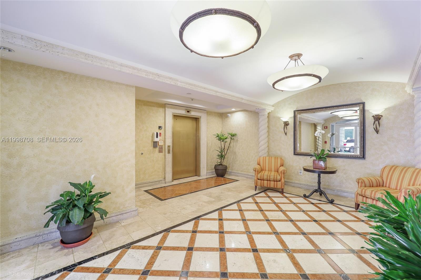 A11998708 Property Photo 34