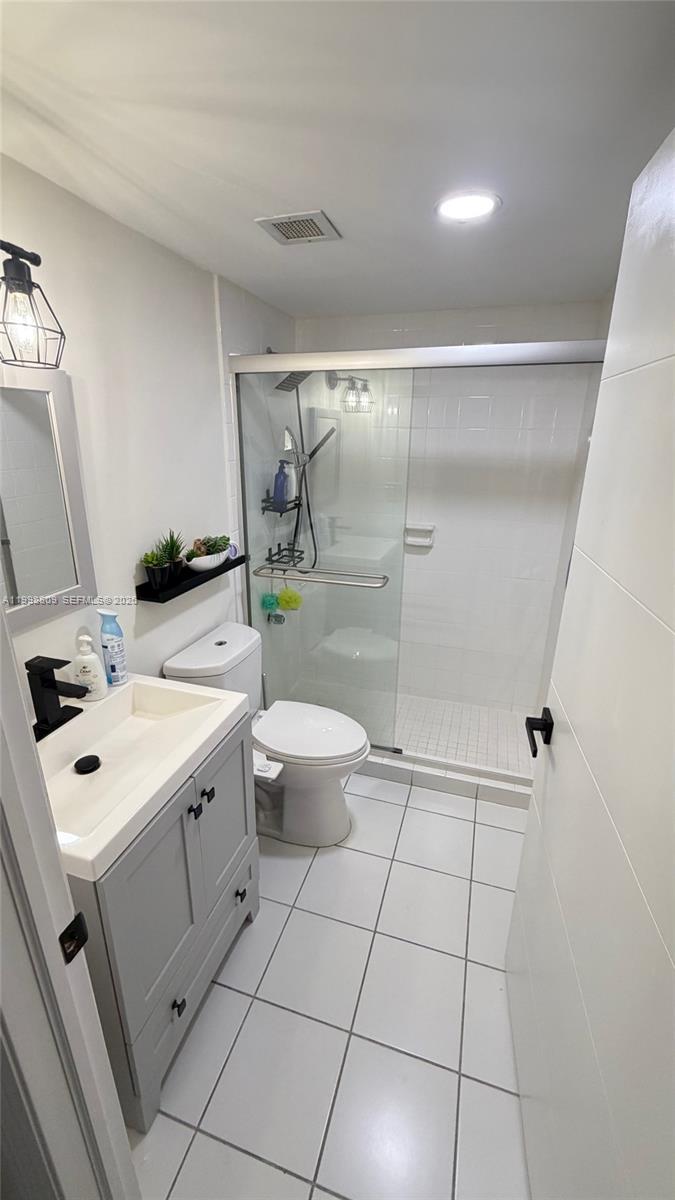 1965 S Ocean Dr 5d Property Photo 15