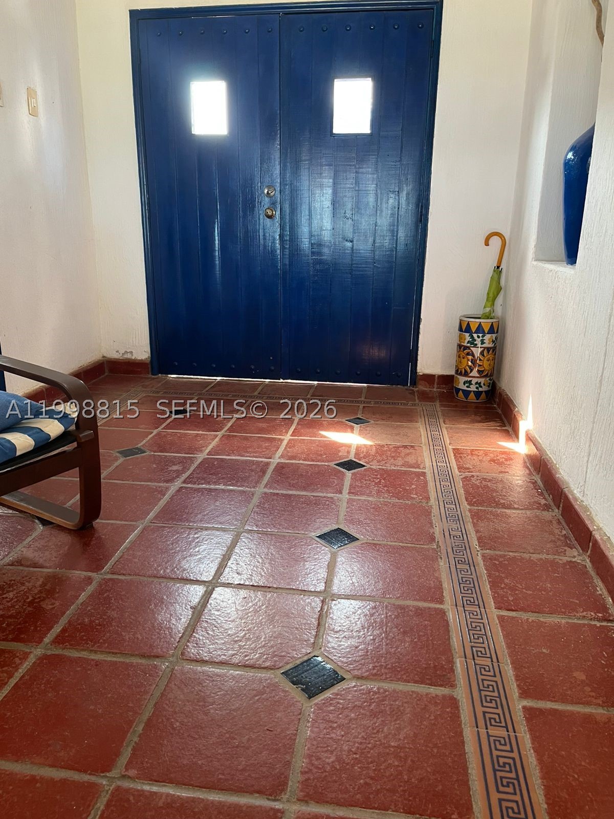 A11998815 Property Photo 4