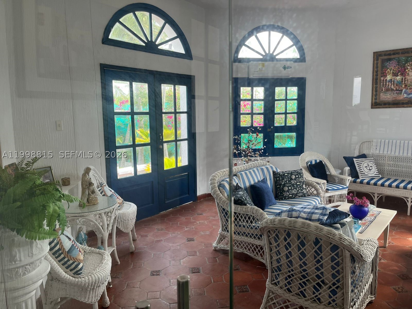 A11998815 Property Photo 13