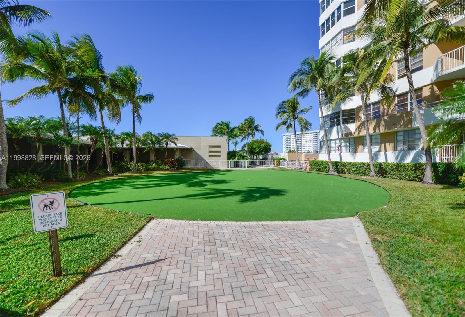 1965 S Ocean Dr 14d Property Photo 23