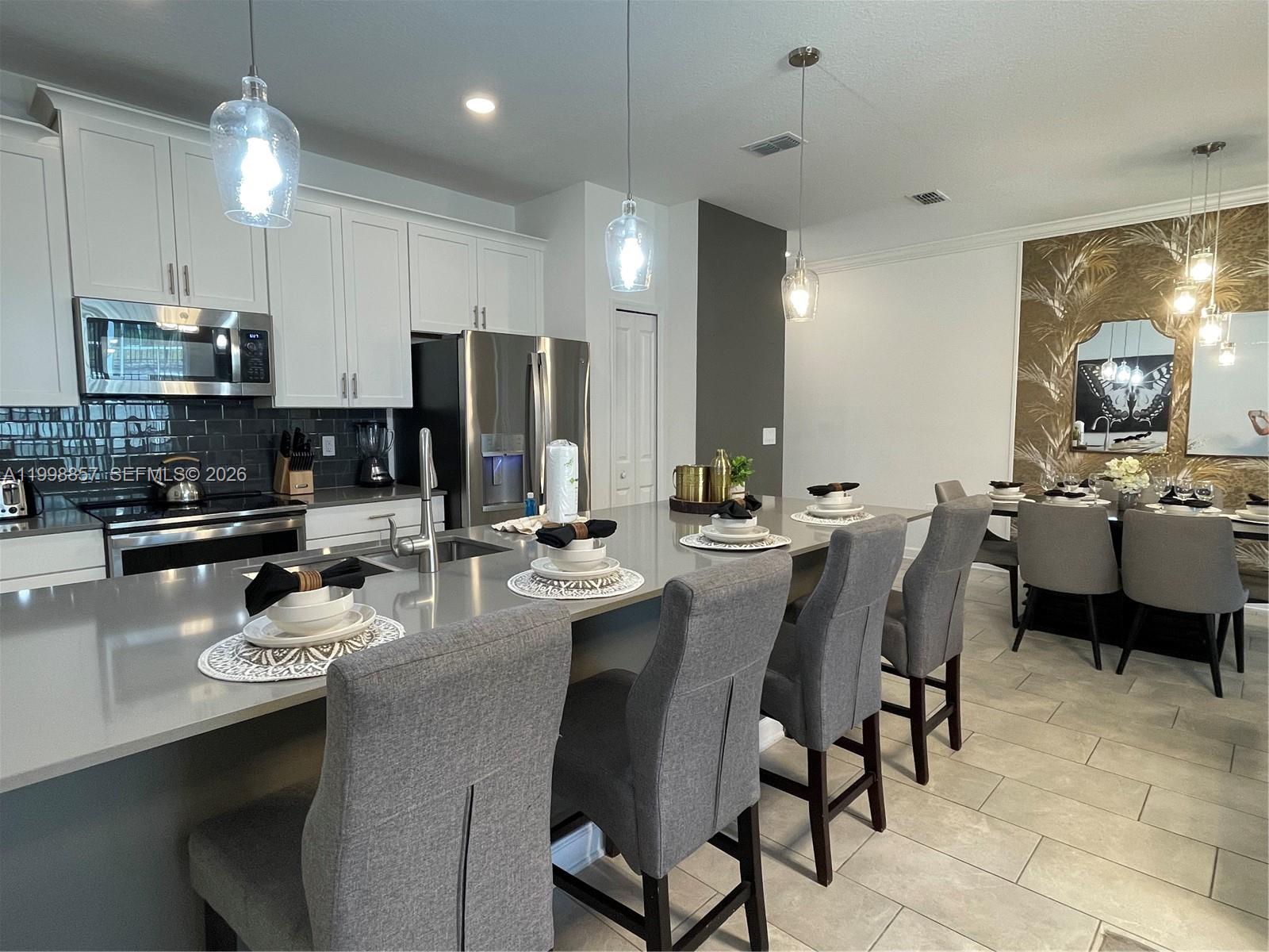 1132 Ne Kingsbarn Property Photo 10