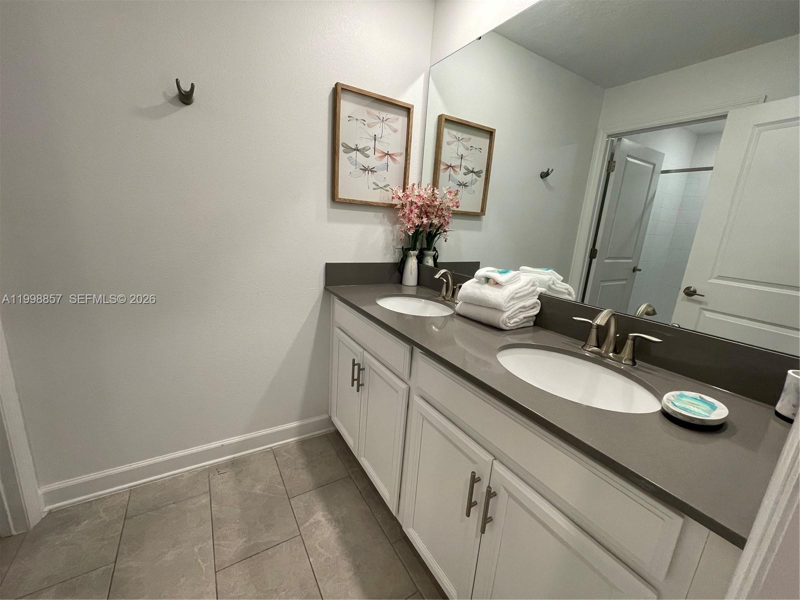 1132 Ne Kingsbarn Property Photo 32