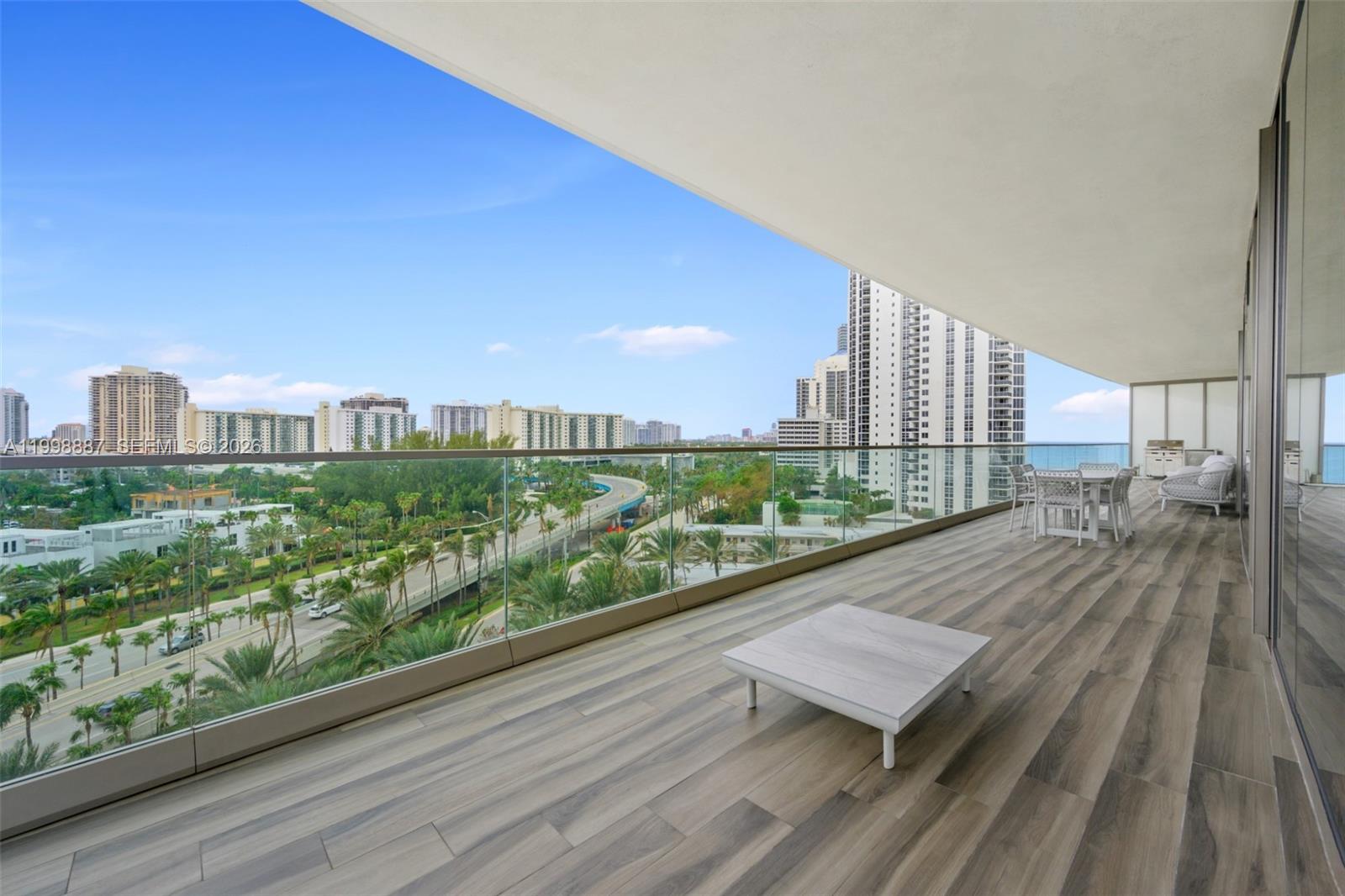 18975 Collins Ave 605 Property Photo 4