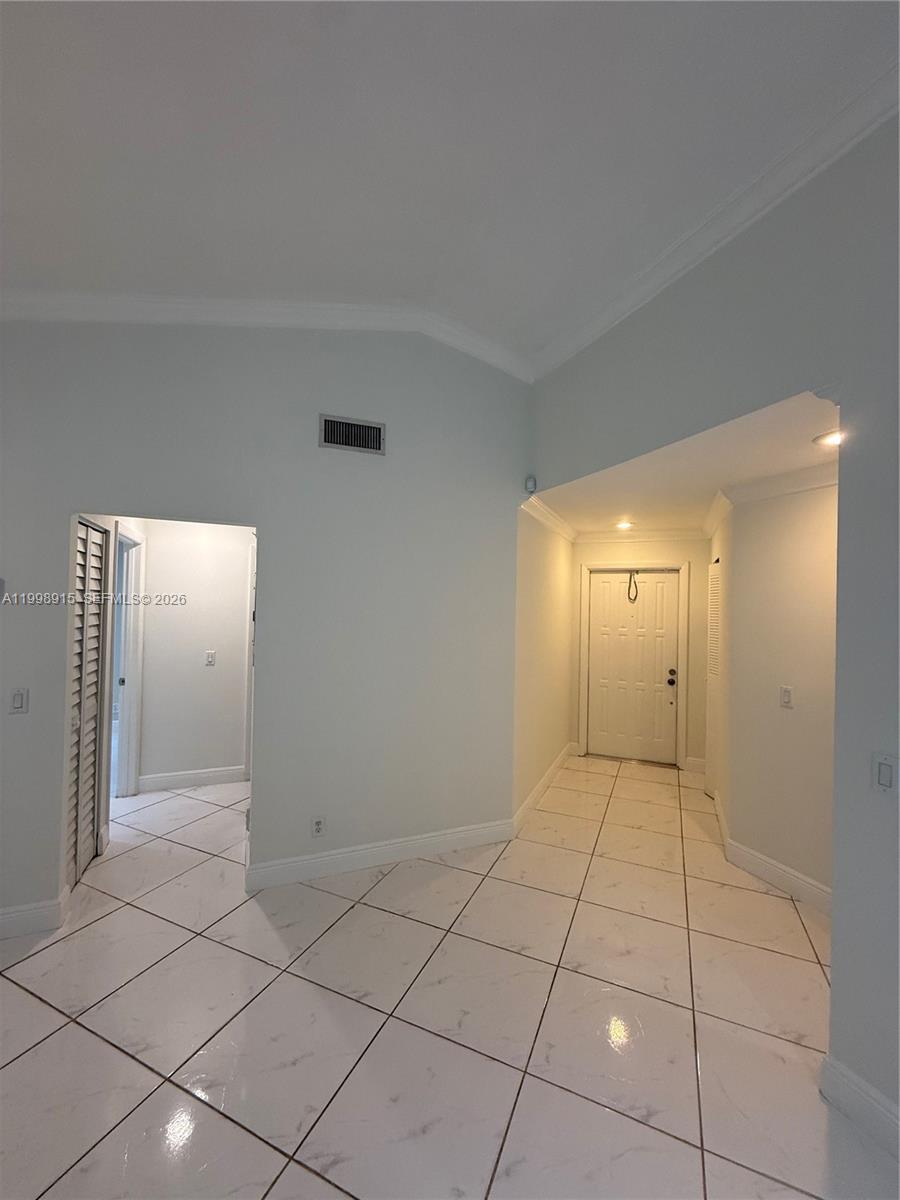 17268 Nw 60th Ct Property Photo 3