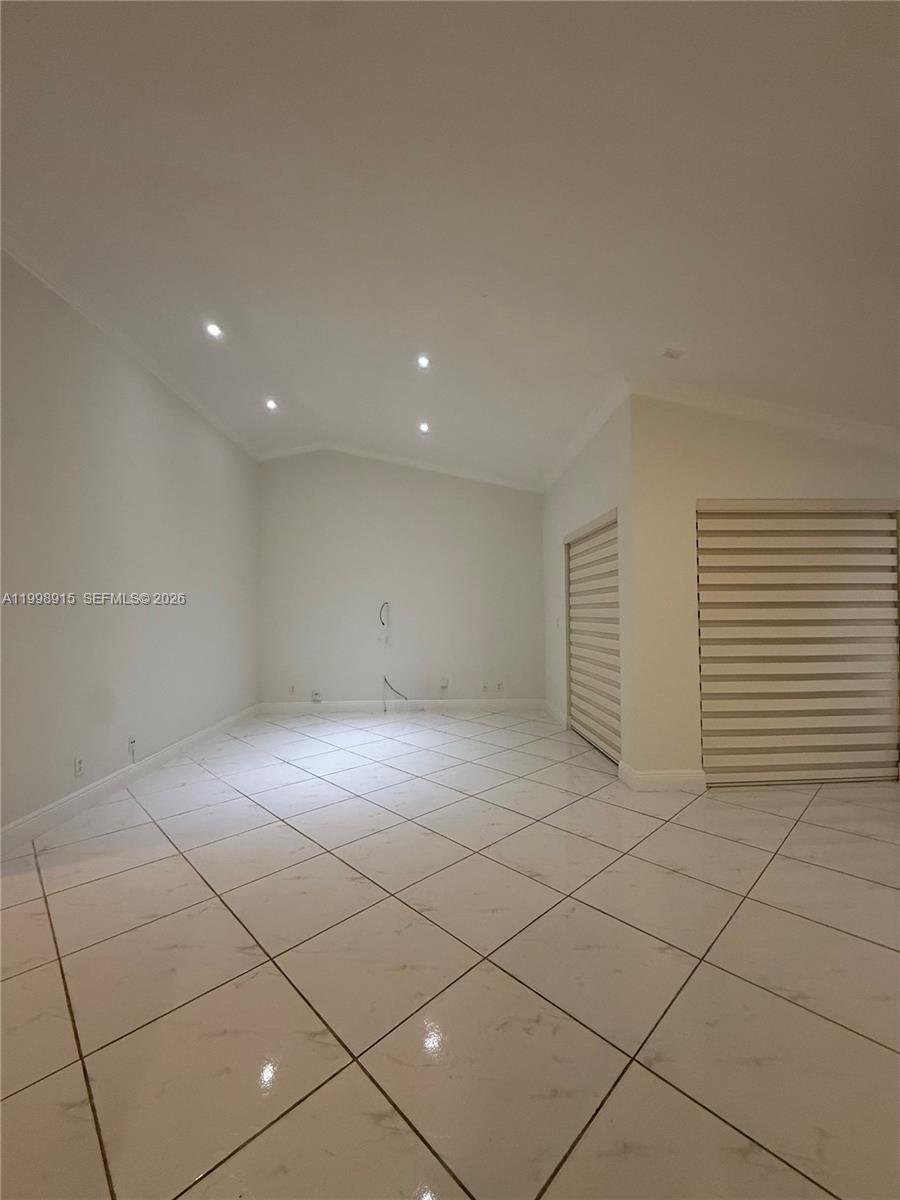 17268 Nw 60th Ct Property Photo 5