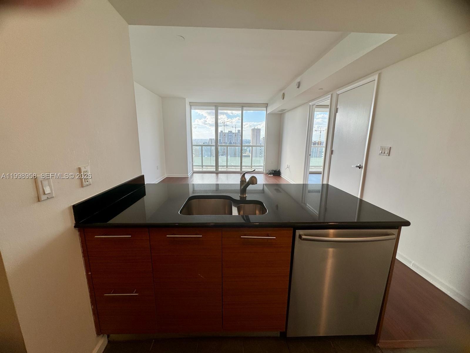50 Biscayne Blvd 3807 Property Photo 9